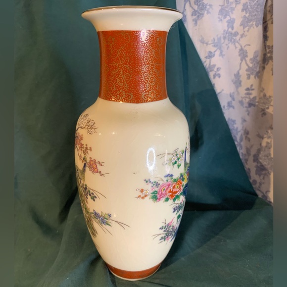 VTG Japan Satsuma Porcelain Vase ft Peacock & Cherry Blossoms 10" - Picture 3 of 11